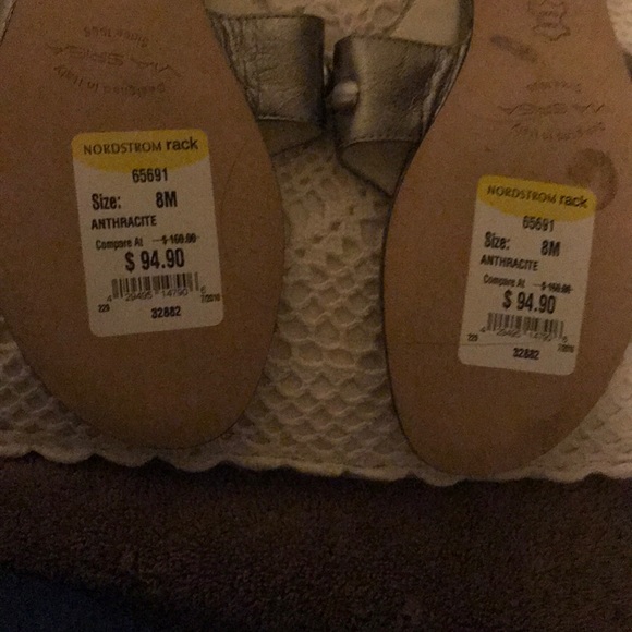 Sandals - Picture 3 of 3